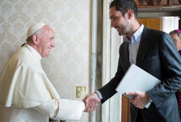 Pope meets will all the media giants 2016