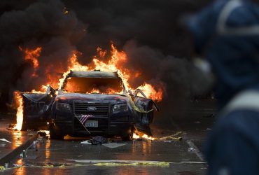 Riot BLM help destabilize Trump